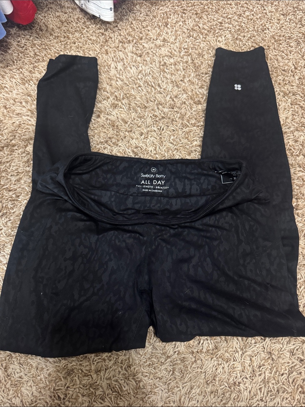 Sweaty Betty Black All-Day Leggings with Subtle Animal Texture